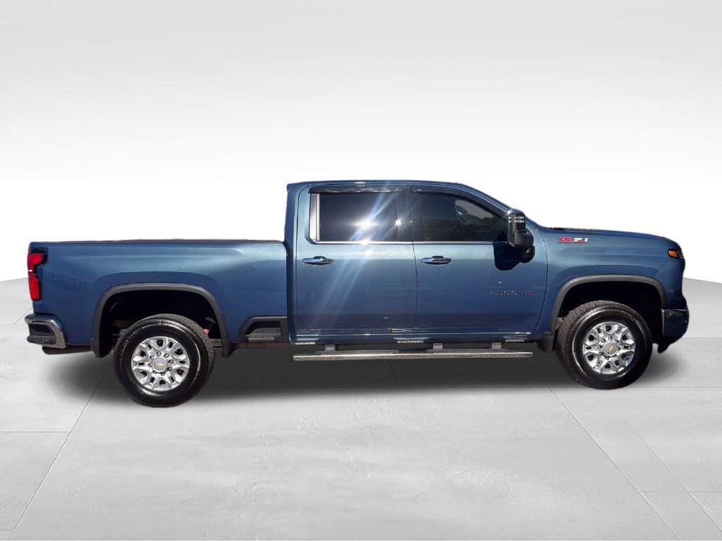 Used 2025 Chevrolet Silverado 2500 LTZ w/ LTZ Plus Package AWD/4WD image 6