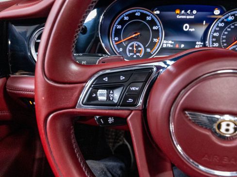 Used 2020 Bentley Bentayga AWD/4WD image 69