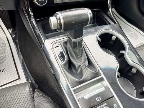 Used 2018 Kia Stinger Premium RWD image 23