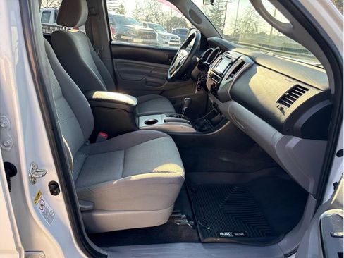 Used 2015 Toyota Tacoma Pickup 4D 5 ft w/ SR5 Package image 15