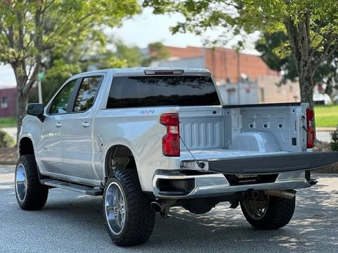 Used 2019 Chevrolet Silverado 1500 LT w/ All-Star Edition AWD/4WD image 38