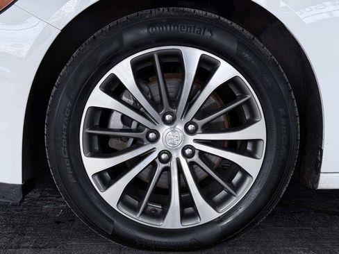 Used 2017 Buick LaCrosse Essence image 35