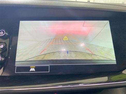 Used 2023 Buick Envision Preferred image 39