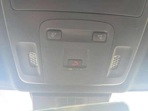 Used 2026 Toyota Camry SE FWD image 32