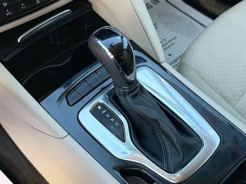 Used 2018 Buick Regal Preferred w/ Sights and Sounds Package FWD image 26