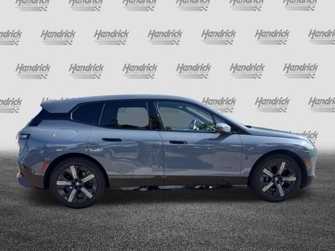 Used 2024 BMW iX xDrive50 w/ Premium Package AWD/4WD image 11