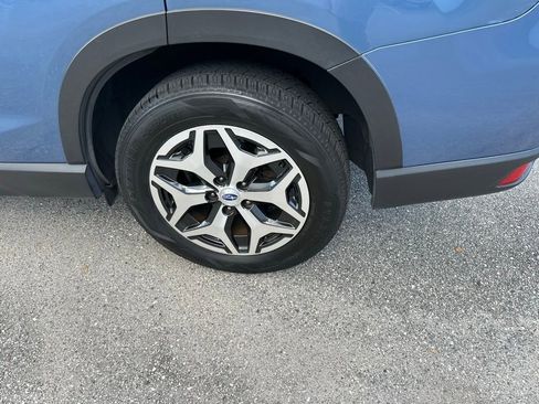 Used 2020 Subaru Forester Premium image 10