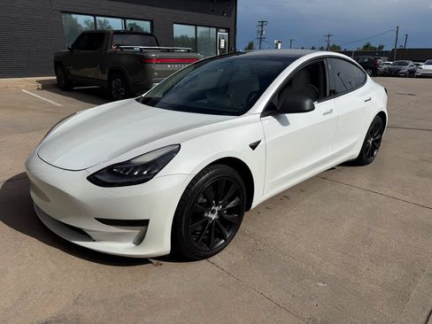 Used 2019 Tesla Model 3 Standard Range Plus RWD image 18