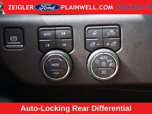 Used 2024 Chevrolet Silverado 1500 RST AWD/4WD image 27