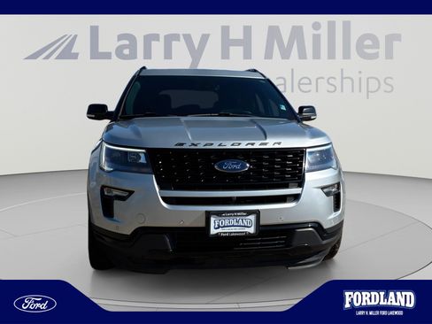 Used 2018 Ford Explorer Sport w/ Equipment Group 401A AWD/4WD image 8