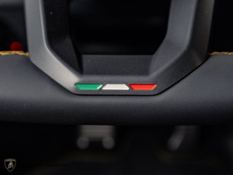 Used 2026 Lamborghini Temerario AWD/4WD image 21