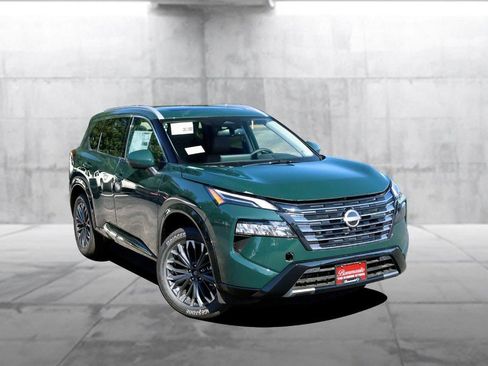 New 2026 Nissan Rogue Platinum AWD/4WD image 2