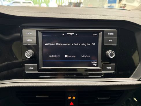 Used 2023 Volkswagen Jetta SE image 20