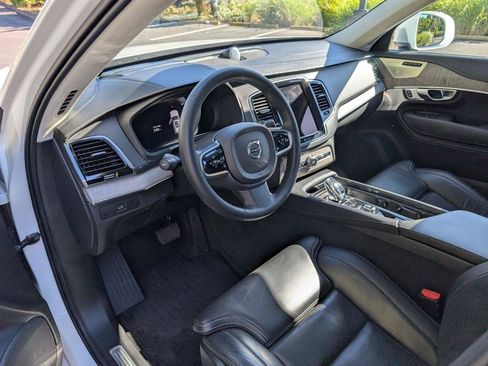 Used 2023 Volvo XC90 B6 Ultimate w/ Lounge Package AWD/4WD image 9