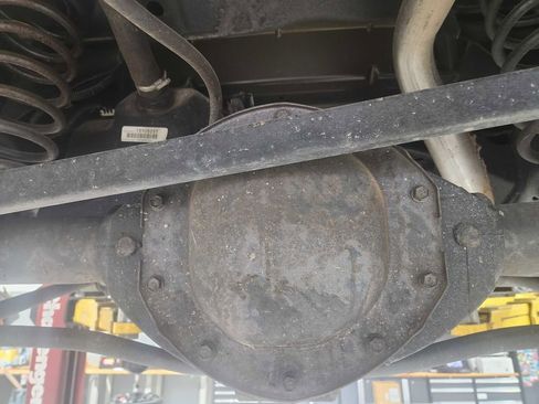 Used 2003 Chevrolet SSR w/ Preferred Equipment Group image 17