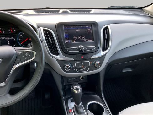 Used 2020 Chevrolet Equinox LS AWD/4WD image 7
