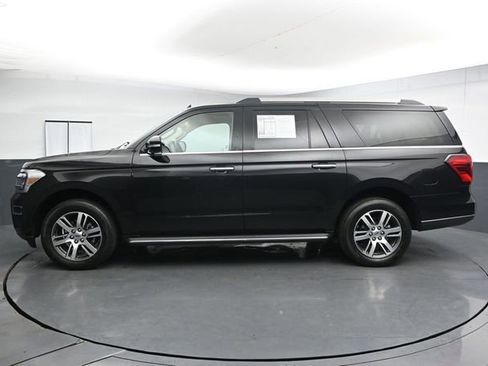 Used 2023 Ford Expedition Max Limited AWD/4WD image 6