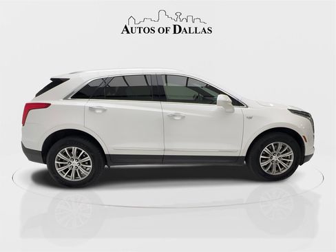Used 2018 Cadillac XT5 Luxury w/ Driver Awareness Package image 9