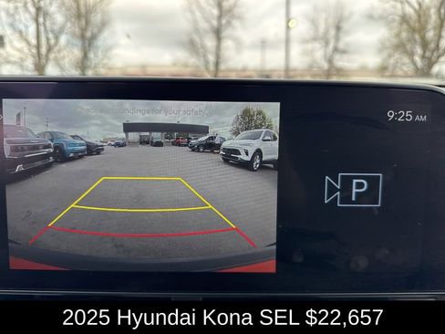Used 2025 Hyundai Kona SEL image 25