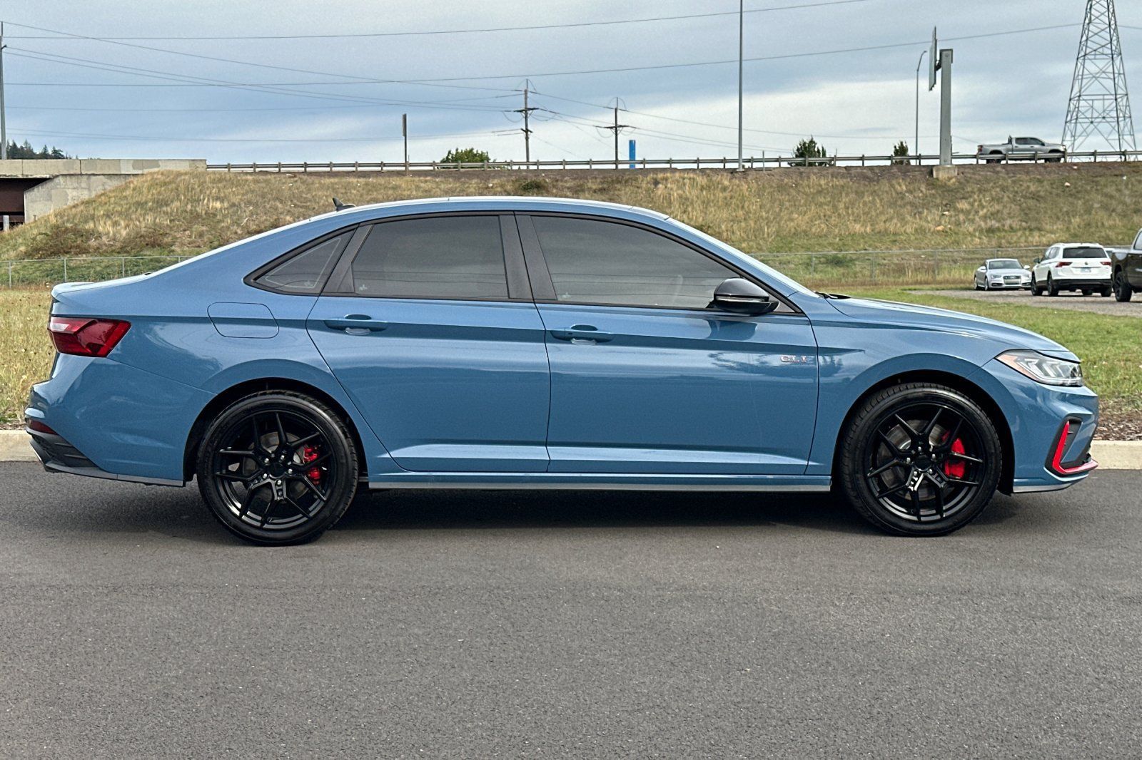 Used 2026 Volkswagen Jetta GLI Autobahn FWD image 2