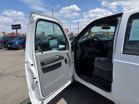 Used 2014 Ford F250 XL AWD/4WD image 11