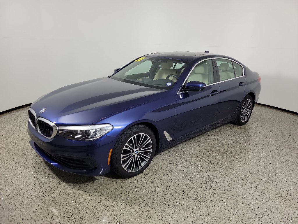 Used 2020 BMW 530i xDrive w/ Premium Package AWD/4WD image 2