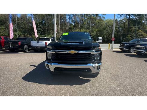Used 2025 Chevrolet Silverado 2500 LT w/ Convenience Package image 3