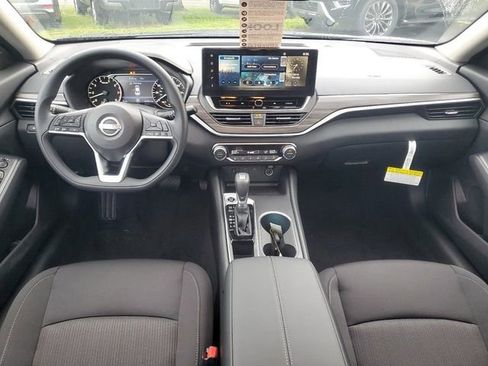 New 2025 Nissan Altima 2.5 SV w/ SV Special Edition Package image 22