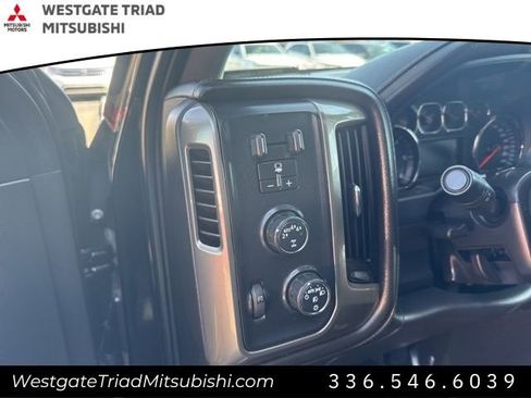 Used 2018 Chevrolet Silverado 1500 High Country image 17