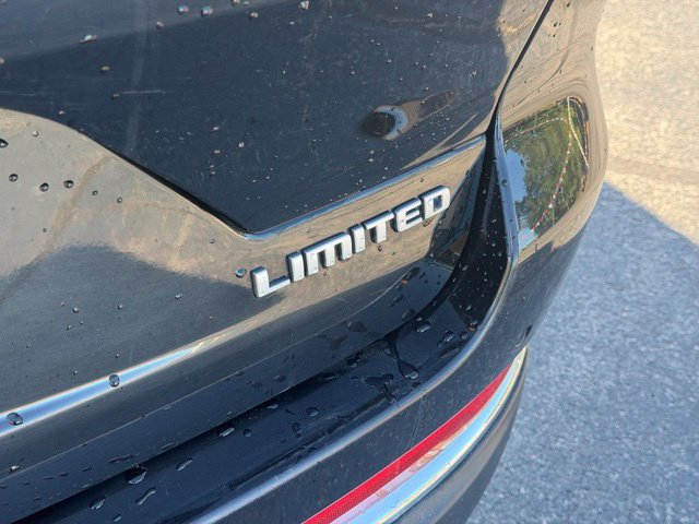 Used 2024 Jeep Grand Cherokee Limited AWD/4WD image 11
