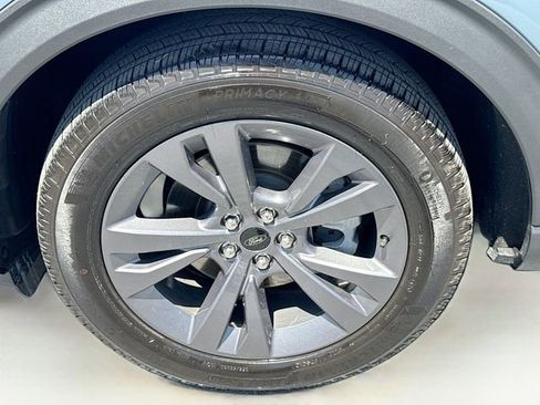 Certified 2025 Ford Explorer Active w/ Active Comfort Package AWD/4WD image 41
