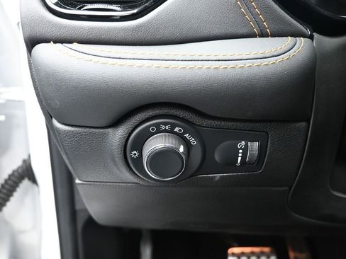 Used 2023 Dodge Durango R/T RWD image 12