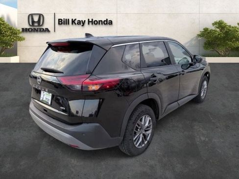 Used 2023 Nissan Rogue S image 6