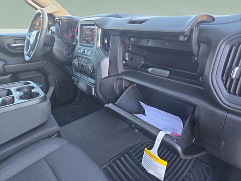 Used 2024 Chevrolet Silverado 1500 Custom image 28