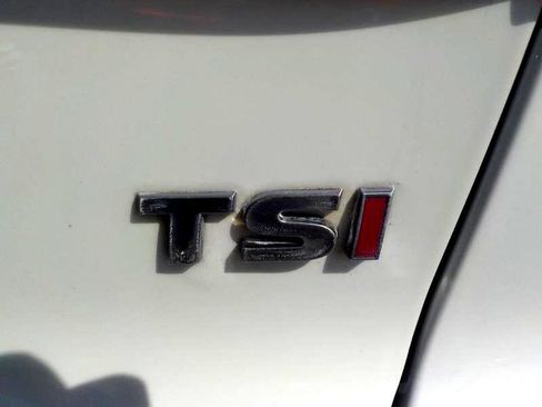 Used 2018 Volkswagen Jetta SE image 9