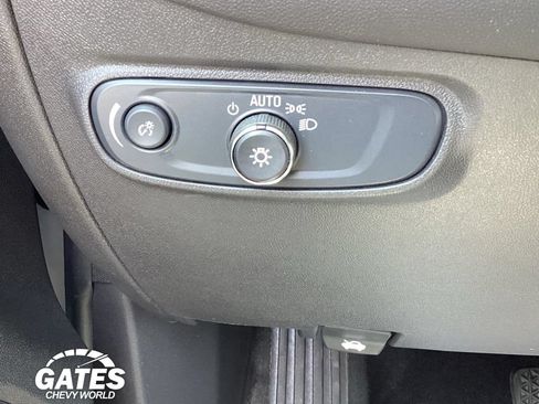 Used 2024 Chevrolet Equinox LS w/ LS Convenience Package FWD image 22