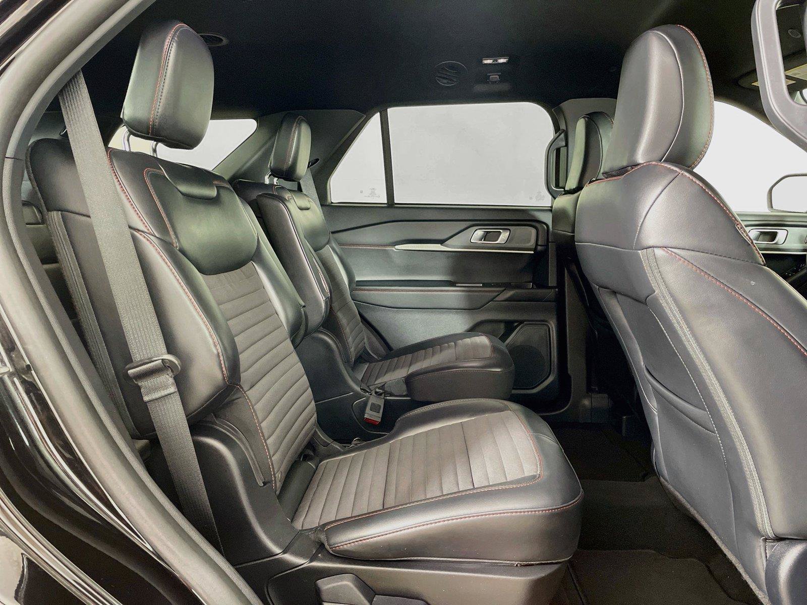 Used 2026 Ford Explorer ST-Line AWD/4WD image 27