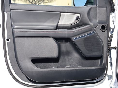 Used 2025 Ford Expedition Max Active image 10