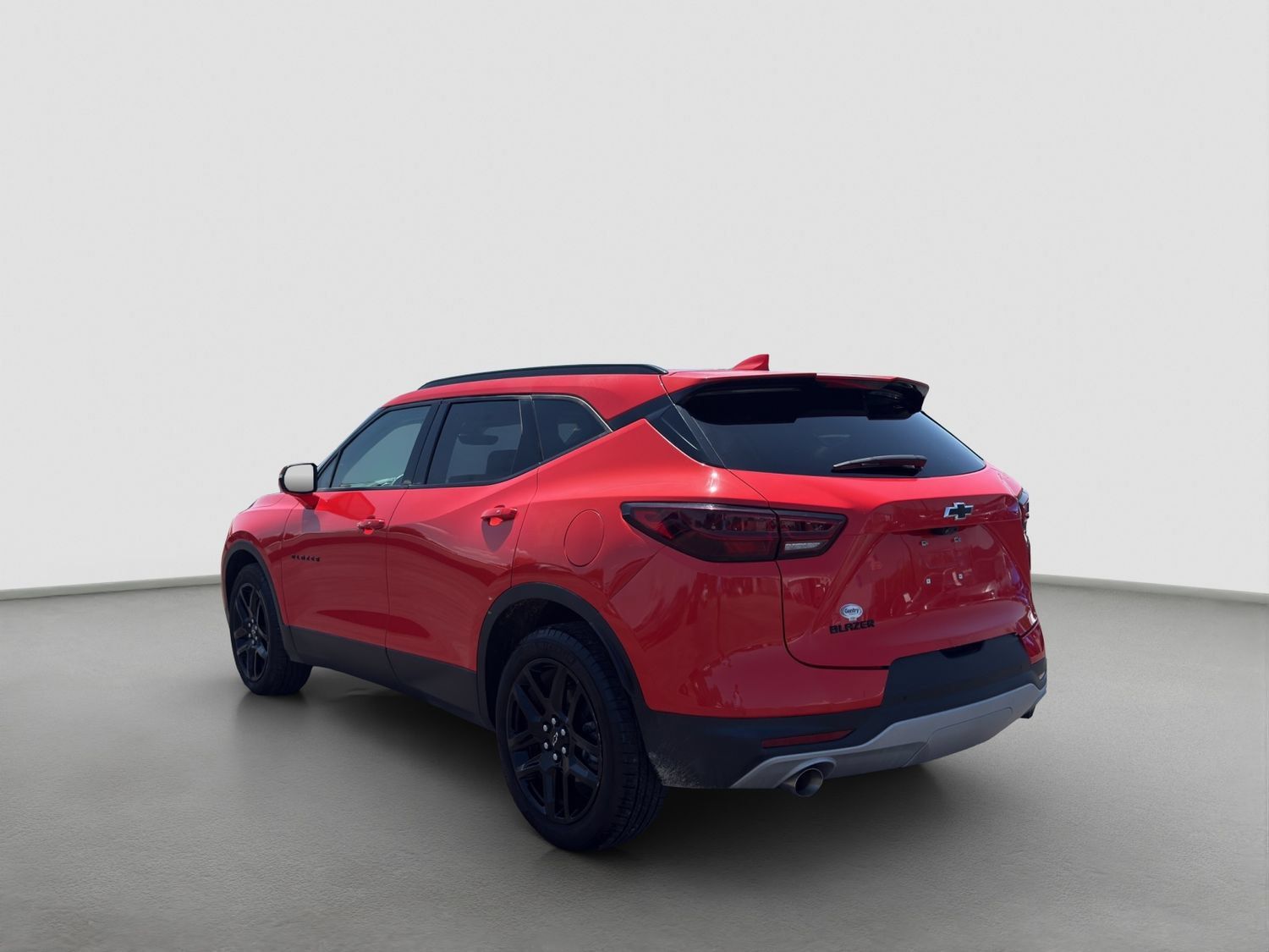 Used 2025 Chevrolet Blazer LT w/ Sound & Technology Package FWD image 4