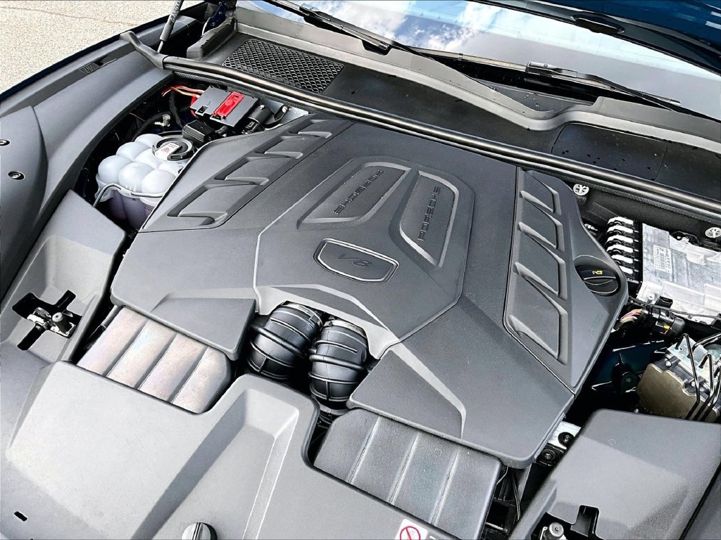 Certified 2026 Porsche Cayenne S AWD/4WD image 24
