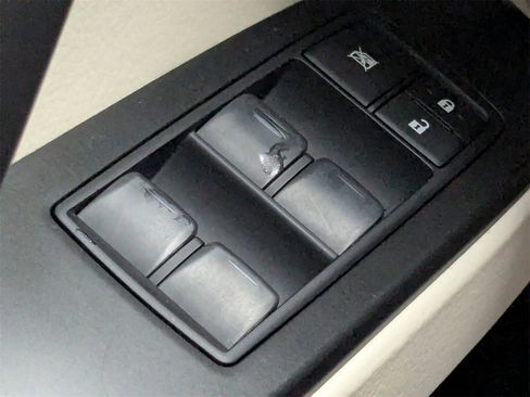 Used 2022 Lexus GX 460 Premium w/ Premium Package image 26