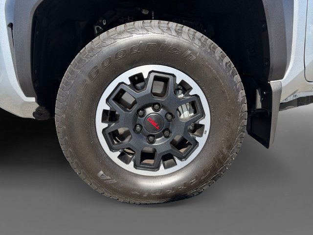 Certified 2026 Toyota Tacoma TRD Off-Road AWD/4WD image 12