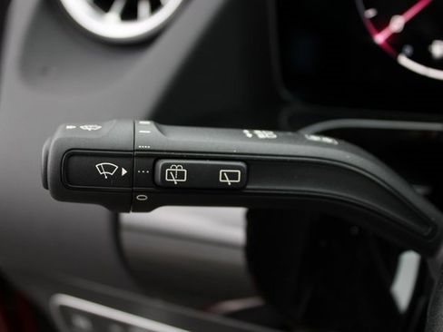 Used 2025 Mercedes-Benz GLA 250 4MATIC image 19