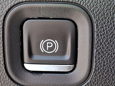 Used 2022 GMC Sierra 1500 Denali AWD/4WD image 25