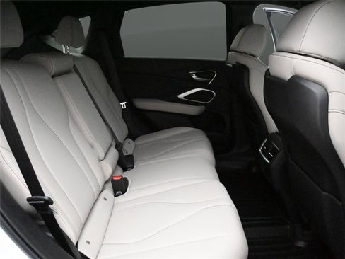Certified 2026 Acura RDX SH-AWD image 19