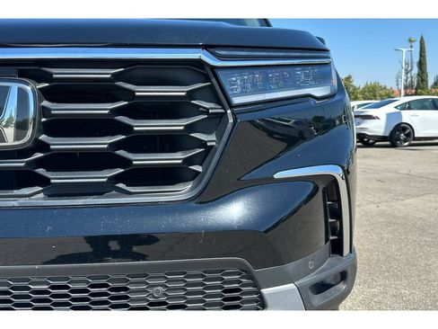Used 2025 Honda Pilot EX-L image 55