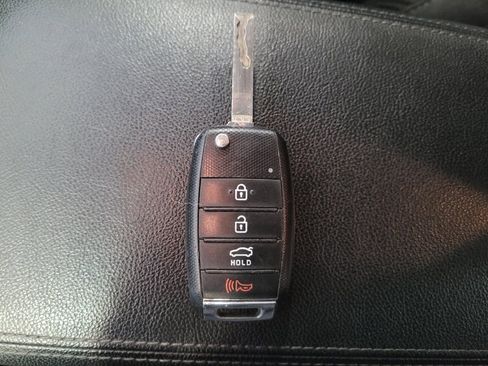 Used 2020 Kia Optima LX FWD image 32