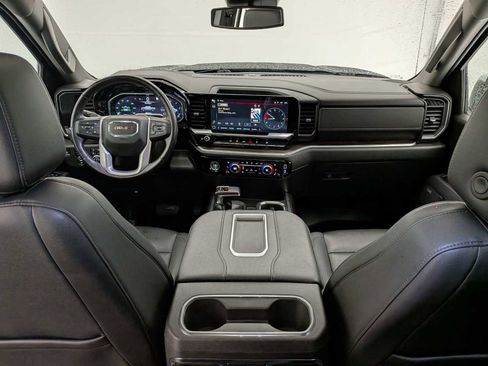 Used 2022 GMC Sierra 1500 SLT w/ SLT Convenience Package image 18