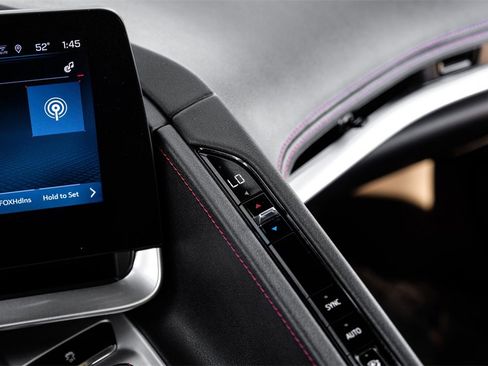 Used 2024 Chevrolet Corvette Stingray Coupe w/ 1LT image 23