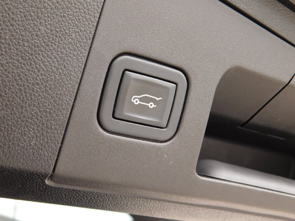 Used 2023 Cadillac XT4 Sport AWD/4WD image 10